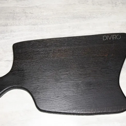 Большая чёрная сервировочная доска, обожжённый дуб 54×30 см
